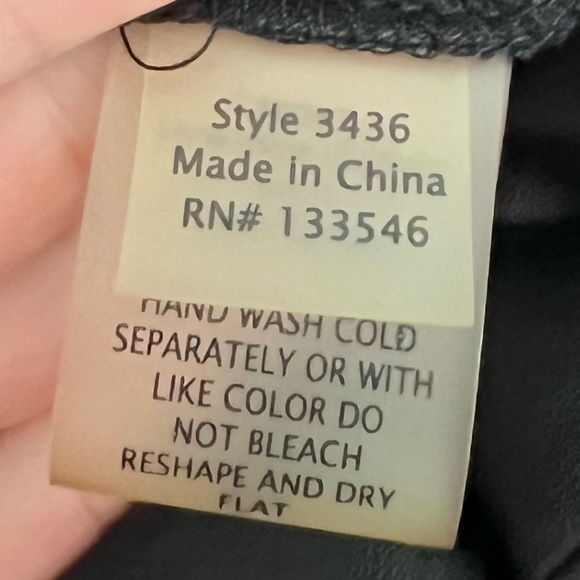 ECRU Faux Leather Top Size Small in EUC - Picture 4 of 5